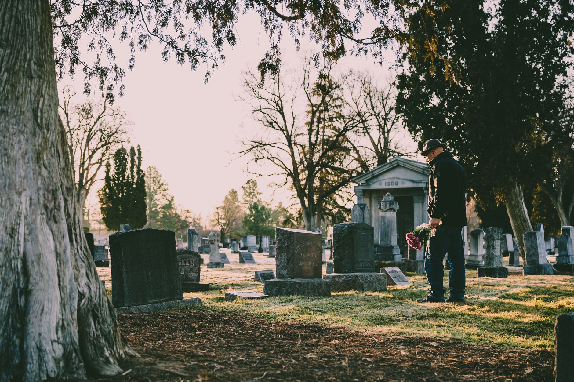 How to place a death notice in New York City: a practical guide