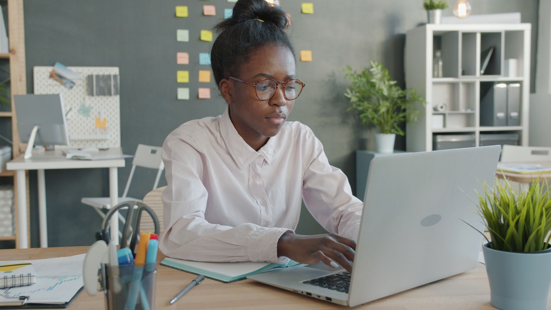 How to post a job ad in the USA for tech teams without fuss
