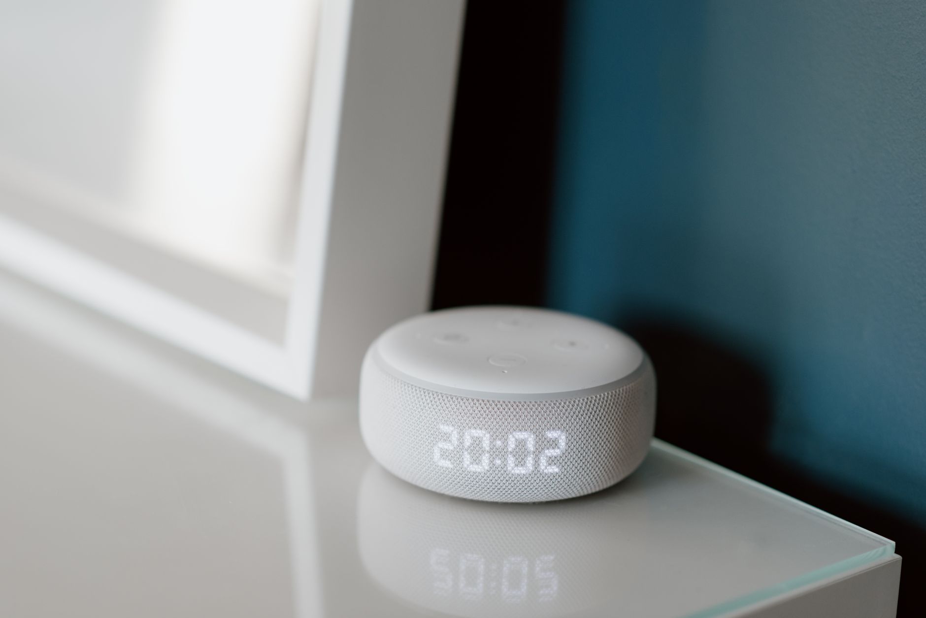 Tech buyer’s guide: practical choices for London-focused AI & devices