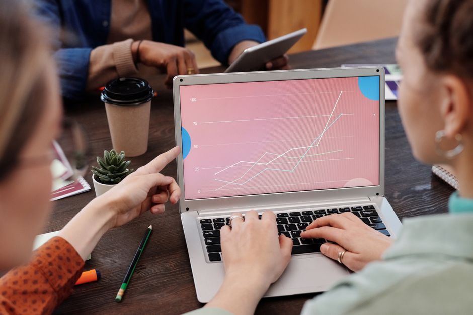 Future trends in digital provenance
