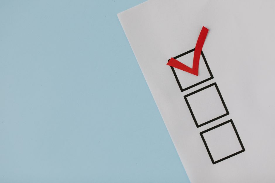H2 4: Assess risks and compliance for tech teams