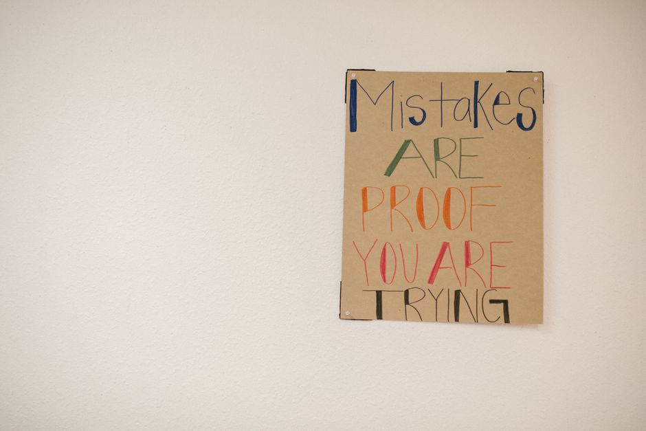 Pitfalls to avoid when following Deco Art news