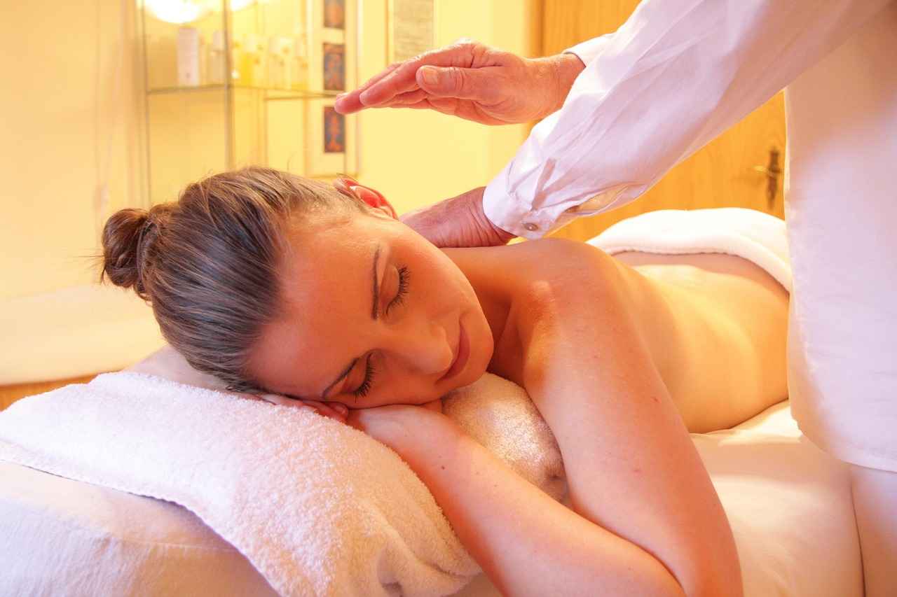 Thai Massage: A Dynamic Approach to Relaxation