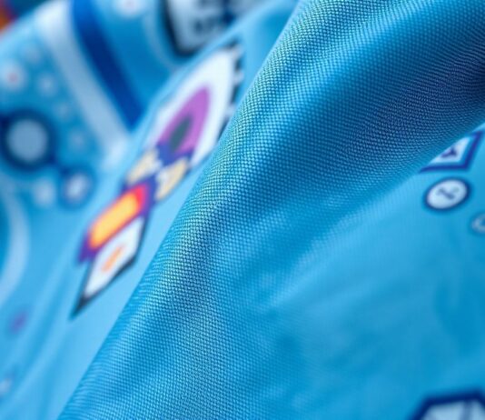 The Intersection of Technology and Textile Innovation: A Deep Dive into Digital Fabric Printing The Intersection of Technology and Textile Innovation: An In-depth Exploration of Digital Fabric Printing